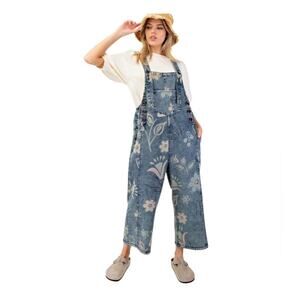 Easel Women’s Jumpsuit Floral Blue Size Small NEW Set